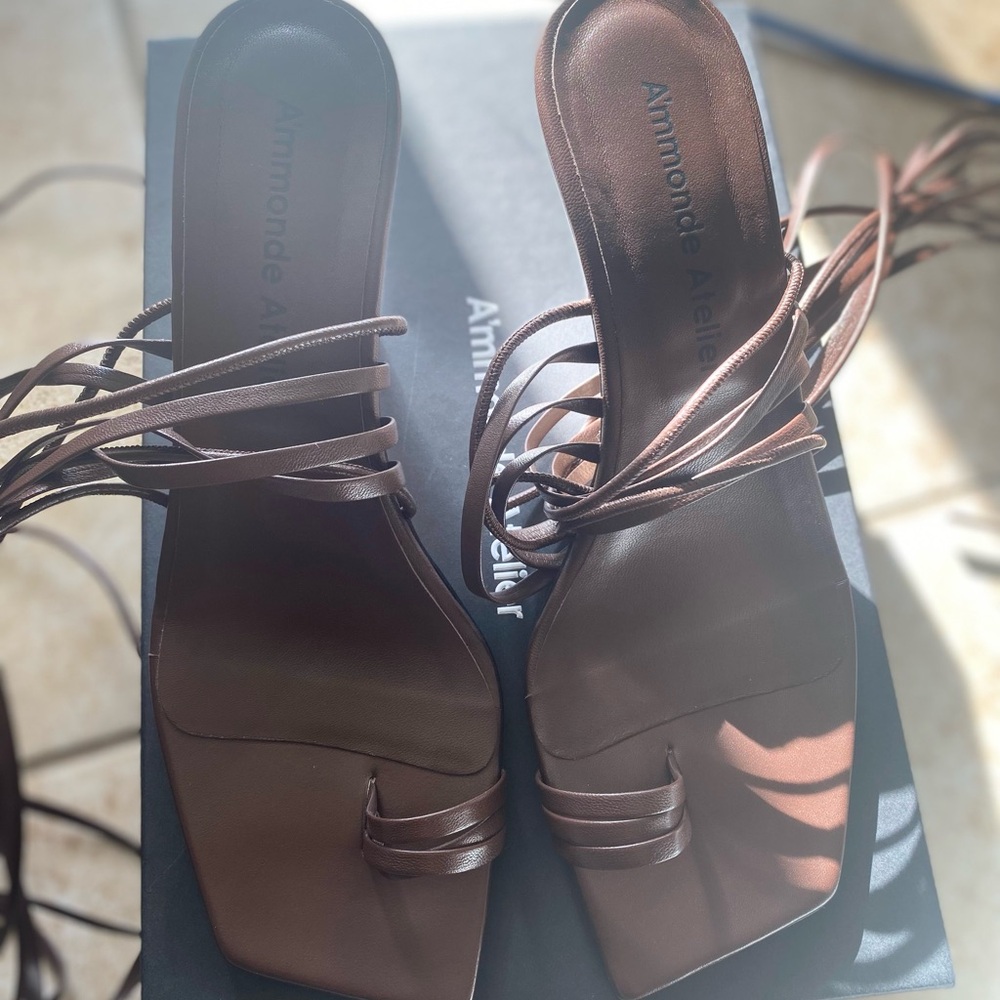A’mmonde Atelier 
Aria 75 Multi Strap in Brown Size 8
